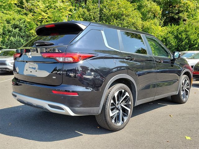 2022 Mitsubishi Outlander SE