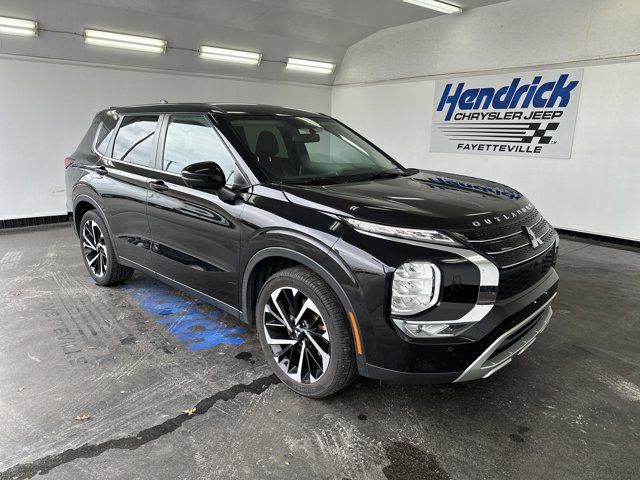 2022 Mitsubishi Outlander SE