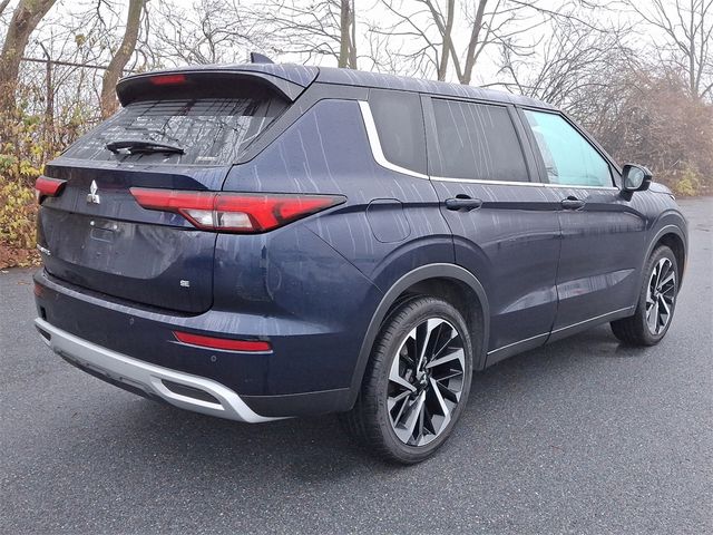 2022 Mitsubishi Outlander SE