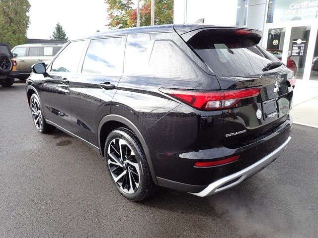 2022 Mitsubishi Outlander SE