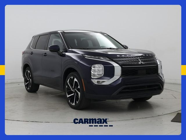 2022 Mitsubishi Outlander SE
