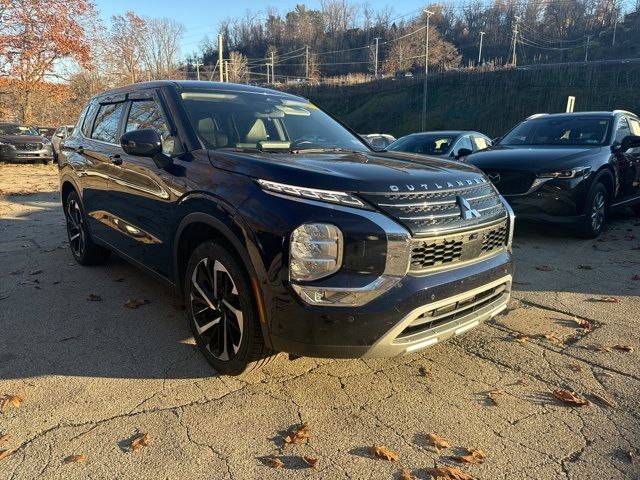 2022 Mitsubishi Outlander SE