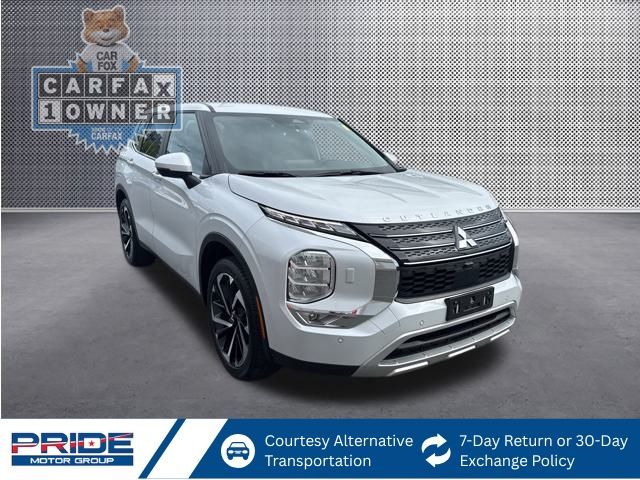 2022 Mitsubishi Outlander SE