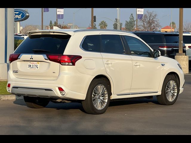 2022 Mitsubishi Outlander PHEV SEL