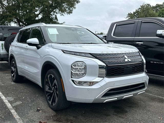 2022 Mitsubishi Outlander SEL