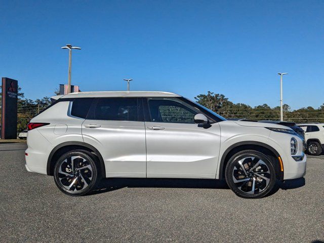 2022 Mitsubishi Outlander SEL