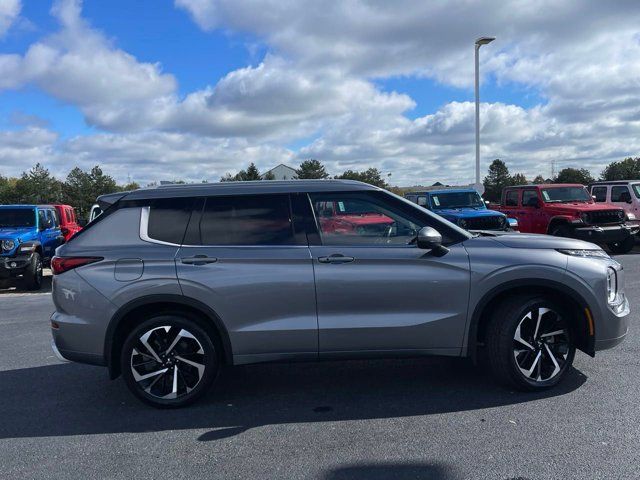 2022 Mitsubishi Outlander SEL