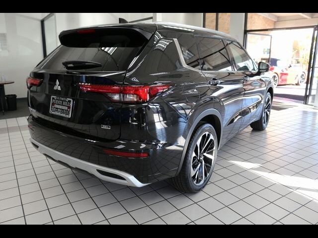 2022 Mitsubishi Outlander SEL