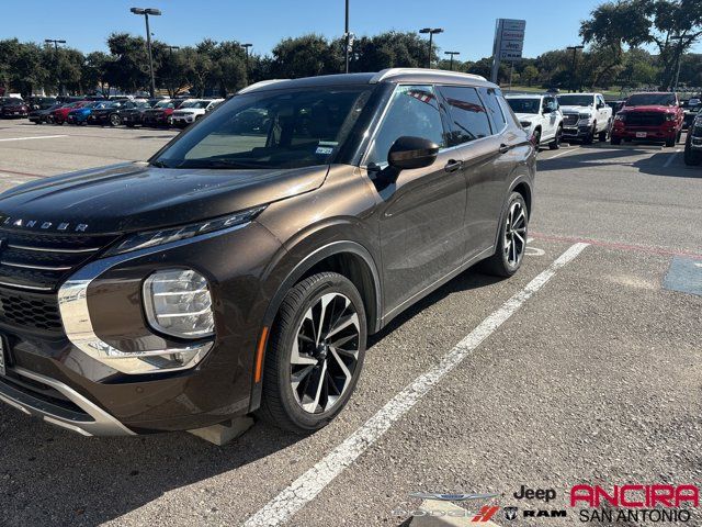 2022 Mitsubishi Outlander SEL