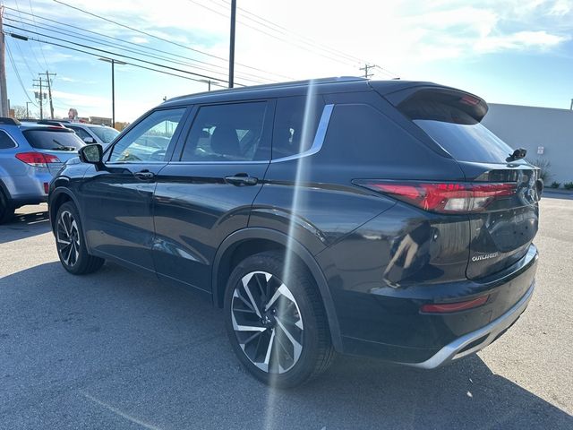 2022 Mitsubishi Outlander SEL