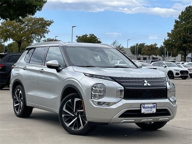 2022 Mitsubishi Outlander SEL