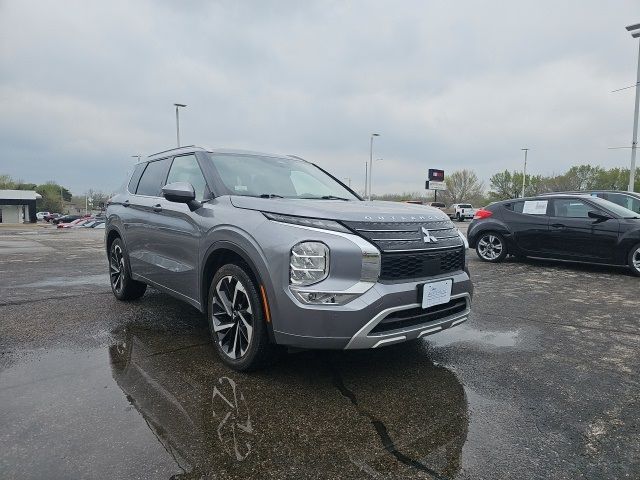 2022 Mitsubishi Outlander SEL