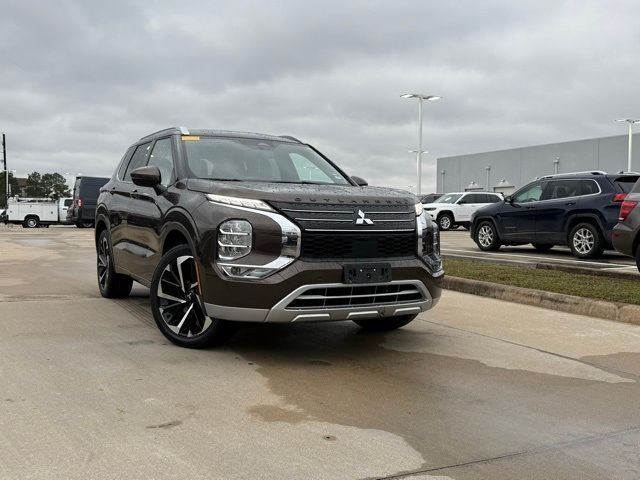 2022 Mitsubishi Outlander SEL