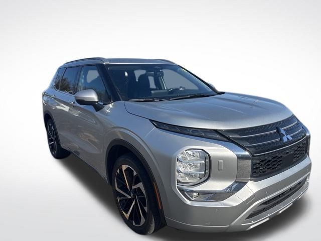 2022 Mitsubishi Outlander SEL