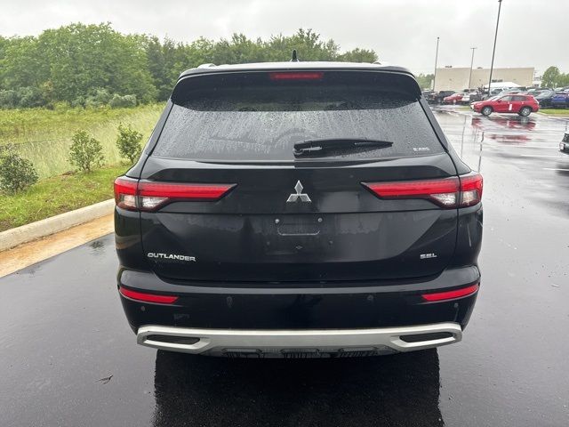 2022 Mitsubishi Outlander SEL