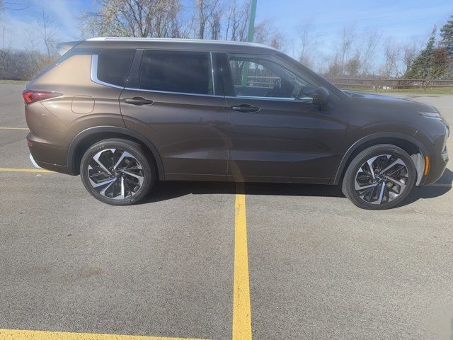 2022 Mitsubishi Outlander SEL