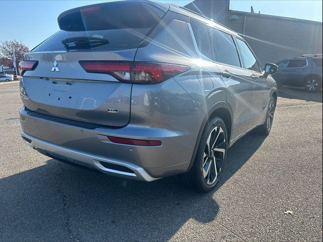 2022 Mitsubishi Outlander SEL