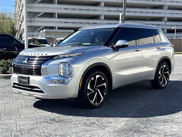 2022 Mitsubishi Outlander SEL