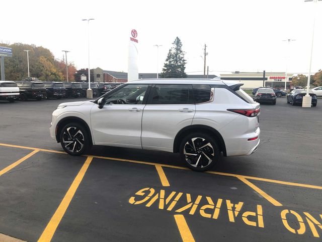 2022 Mitsubishi Outlander SEL