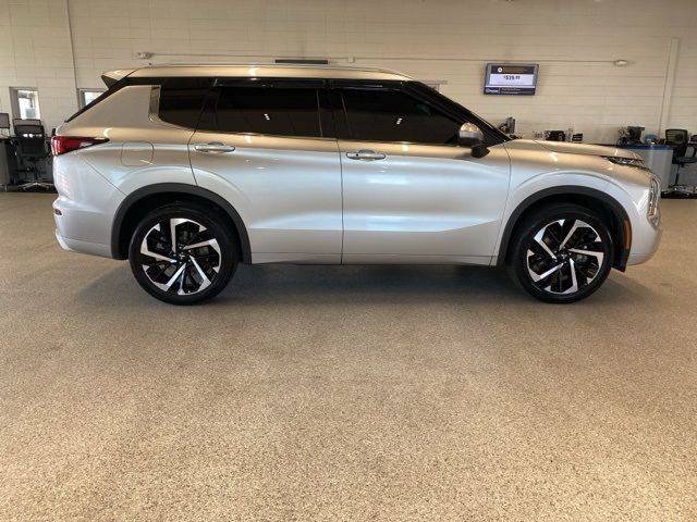 2022 Mitsubishi Outlander SEL