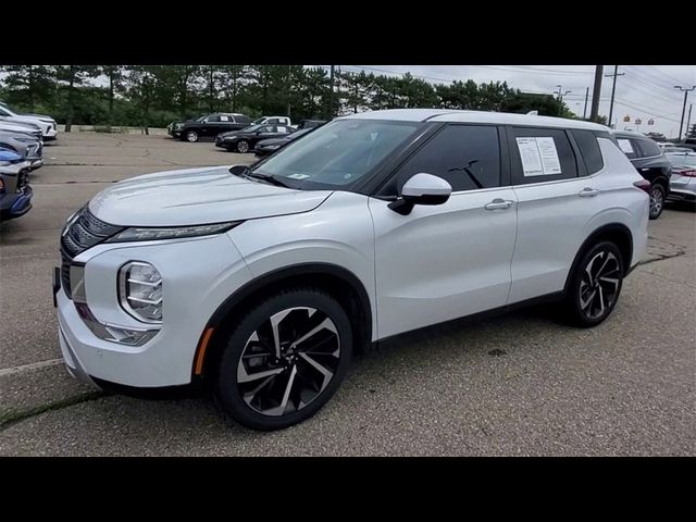 2022 Mitsubishi Outlander 