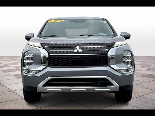 2022 Mitsubishi Outlander SE