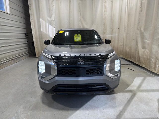 2022 Mitsubishi Outlander