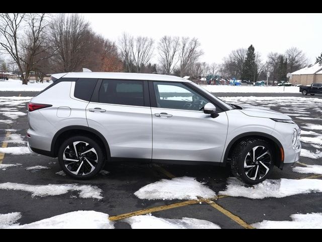 2022 Mitsubishi Outlander SE Launch Edition