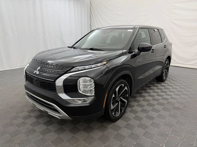 2022 Mitsubishi Outlander SE Launch Edition