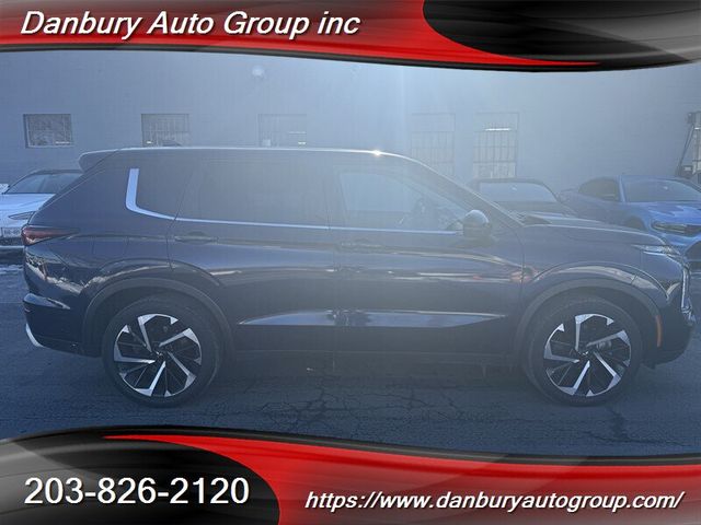 2022 Mitsubishi Outlander SE Launch Edition