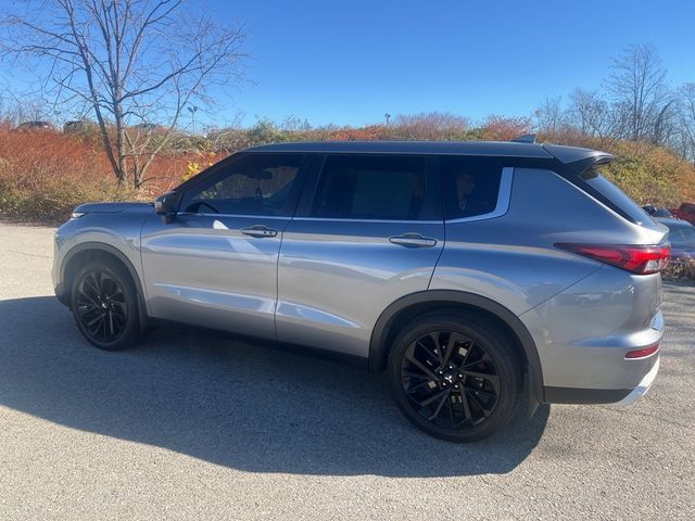 2022 Mitsubishi Outlander SE Launch Edition