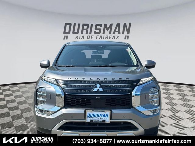 2022 Mitsubishi Outlander SE