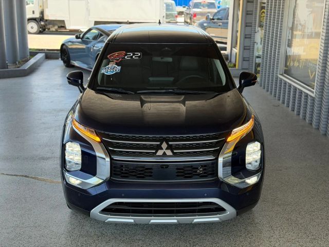 2022 Mitsubishi Outlander SE