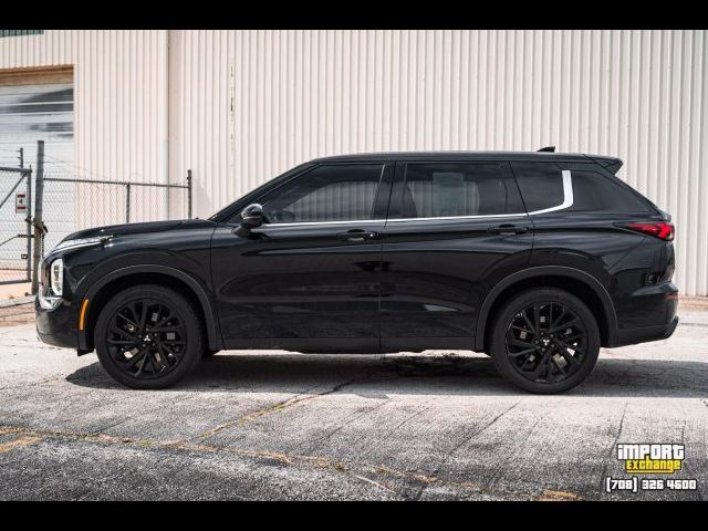 2022 Mitsubishi Outlander SE