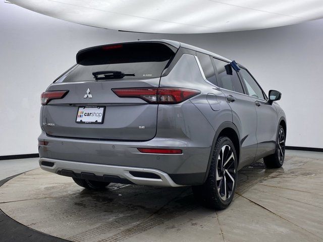 2022 Mitsubishi Outlander SE