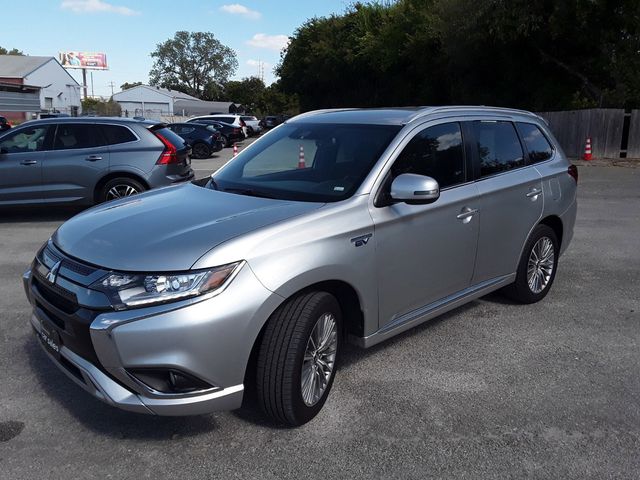 2022 Mitsubishi Outlander PHEV 