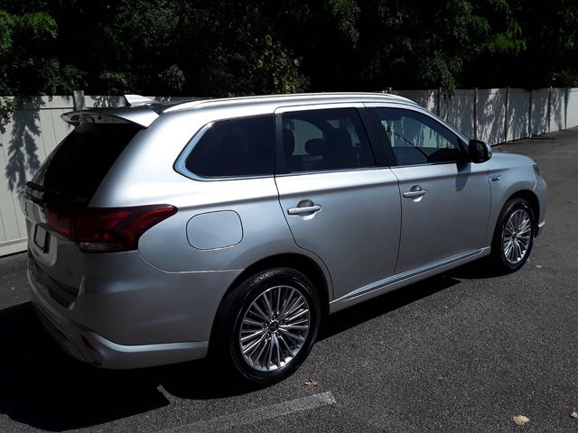 2022 Mitsubishi Outlander PHEV 