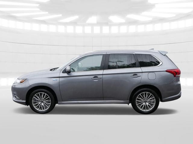 2022 Mitsubishi Outlander PHEV LE