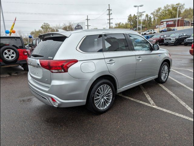 2022 Mitsubishi Outlander PHEV 