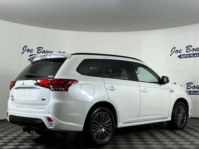 2022 Mitsubishi Outlander PHEV LE
