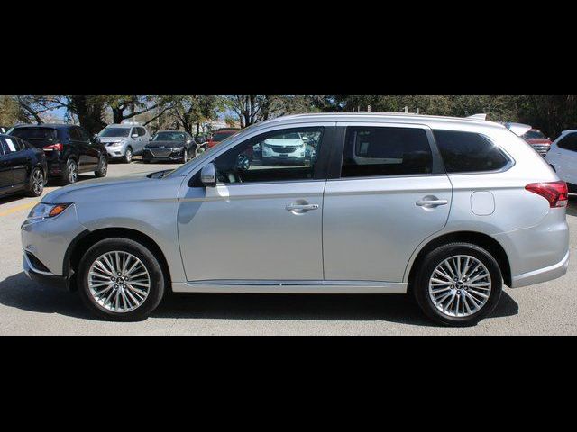 2022 Mitsubishi Outlander PHEV LE
