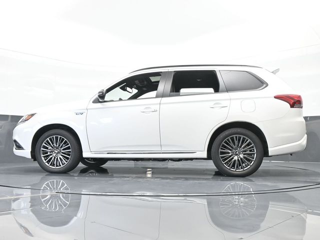 2022 Mitsubishi Outlander PHEV LE