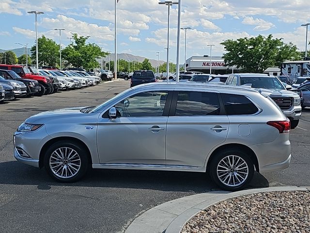 2022 Mitsubishi Outlander PHEV GT