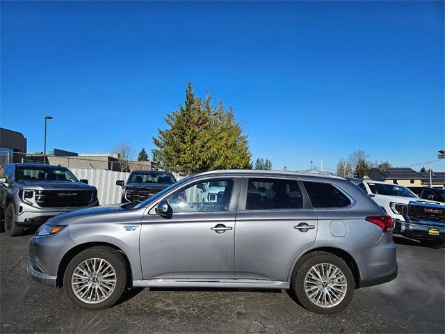 2022 Mitsubishi Outlander PHEV SEL