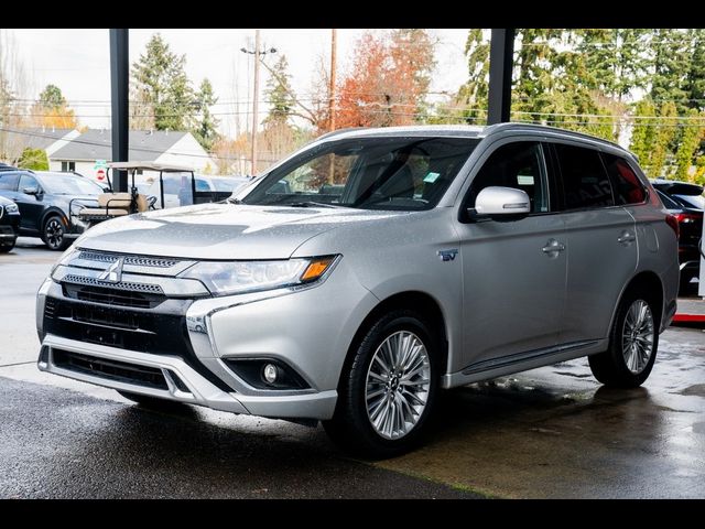 2022 Mitsubishi Outlander PHEV LE