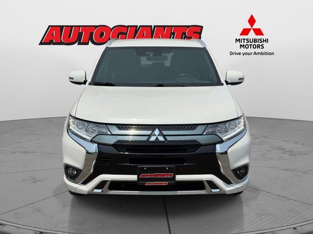 2022 Mitsubishi Outlander PHEV LE