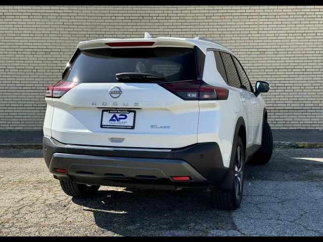 2022 Nissan Rogue SL