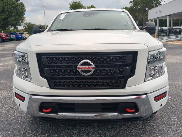 2022 Nissan Titan SV