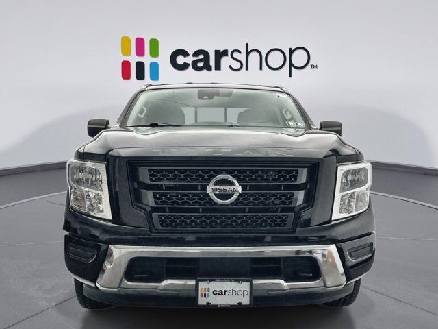 2022 Nissan Titan SV