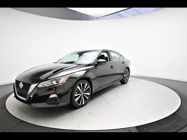 2022 Nissan Altima 2.0 SR